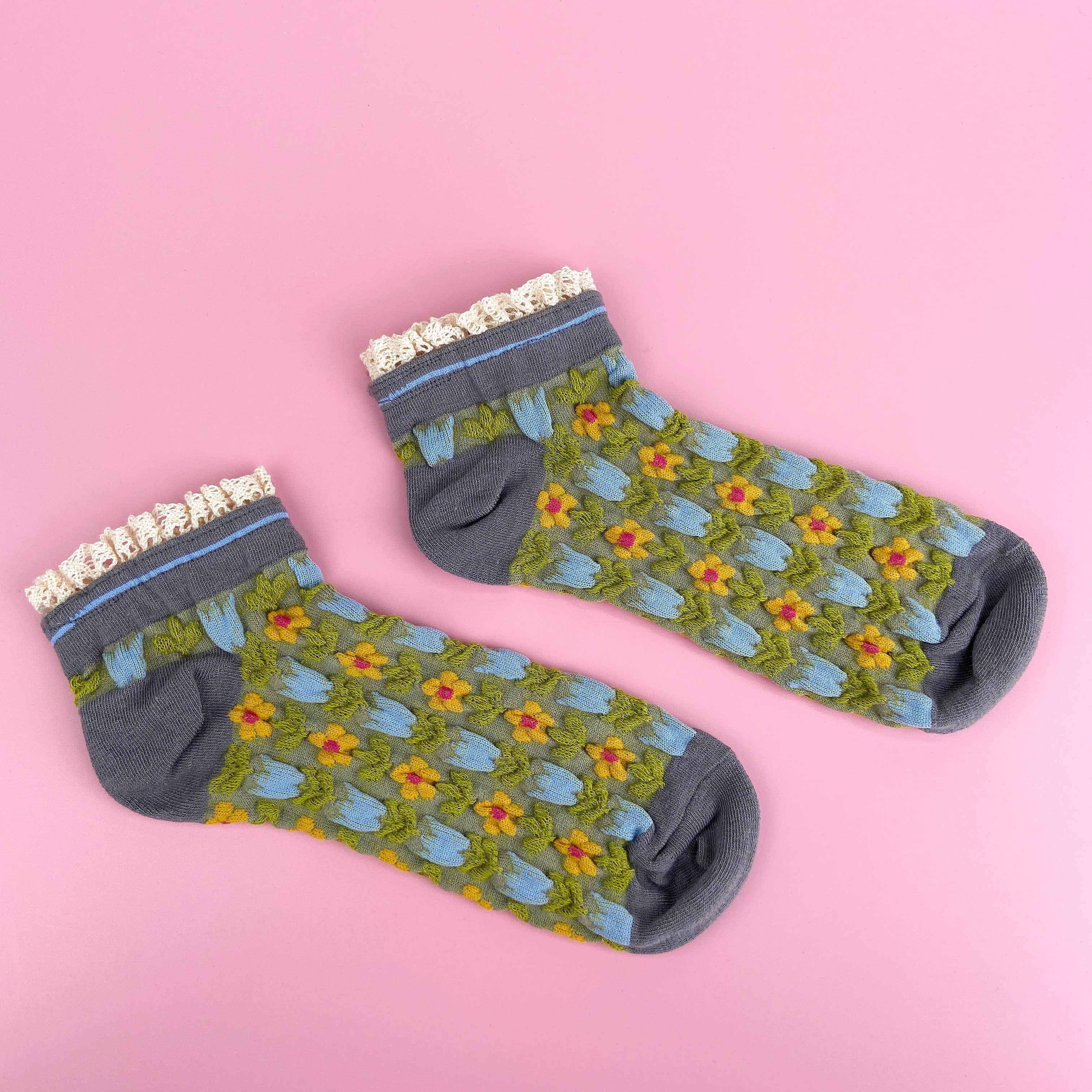 mildstyles - Wholesale Socks - Women's - Gray Green Retro Court Style Floral Lace Socks1