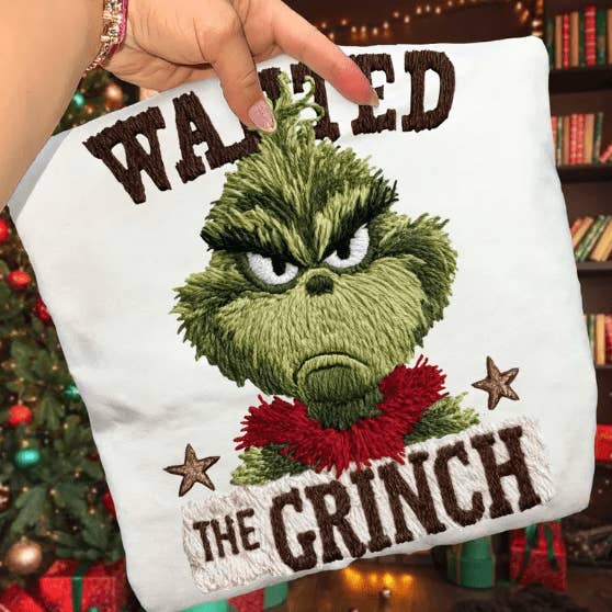 Recherché pour Noël faux vêtement graphique à crochet latch pour la vente par Kindred Flame Outfitters