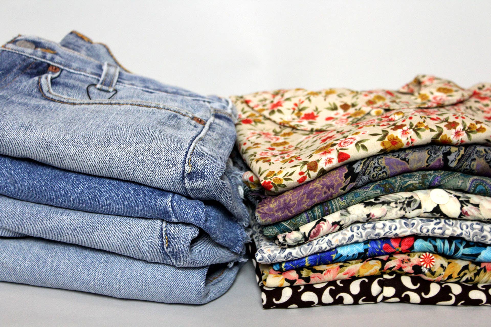 Sun's Out! – wholesale Blouse – Women’s – Reworked Long-Sleeve Button Up Blouse - Cropped 5