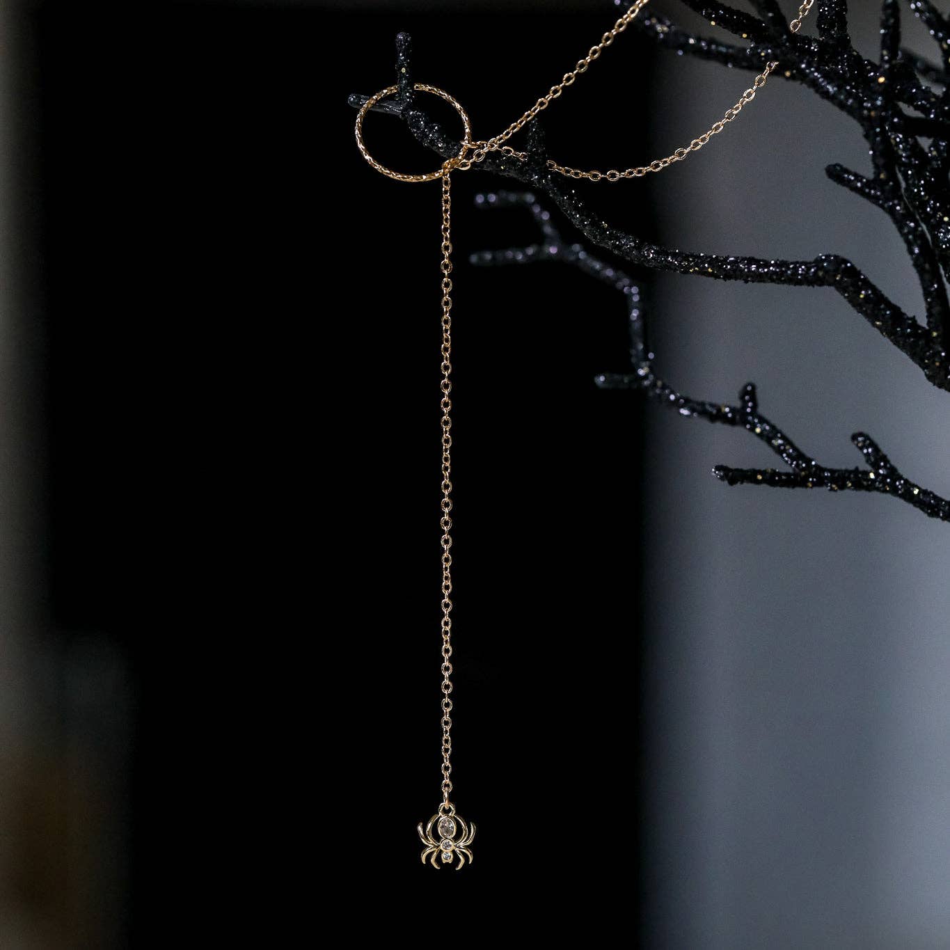 The Gilded Witch - Wholesale Y-Neck/Lariat Necklace - Gossamer Guardian Spider Lariat: Halloween Jewelry1