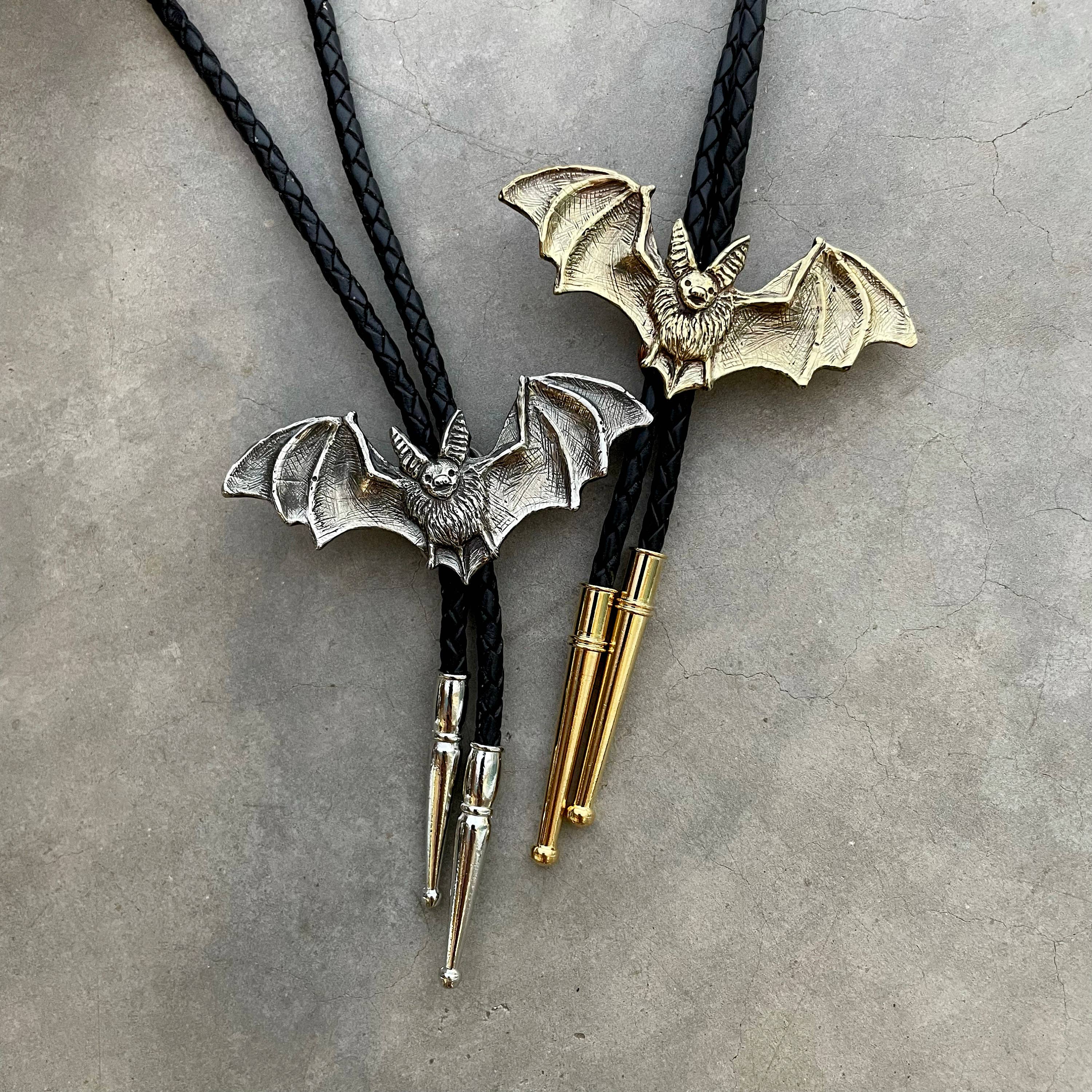 HELIOTROPE – wholesale Slipsar – Herr – Bat Bolo Tie - Blek fladdermus5