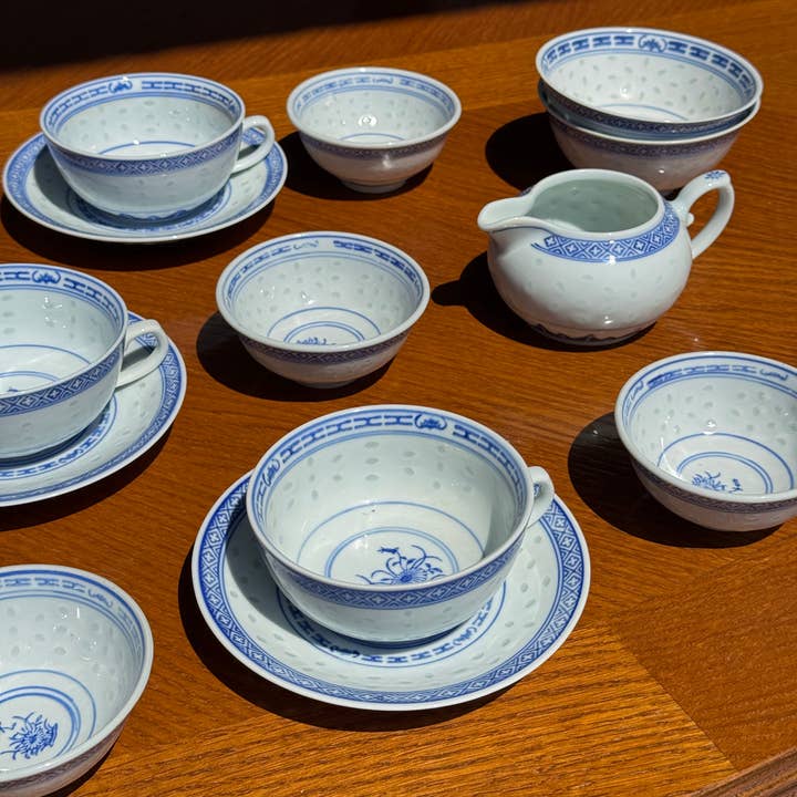 Office Objets - Wholesale Tea Set - Small Chinese tea set with 6 cups and saucers17