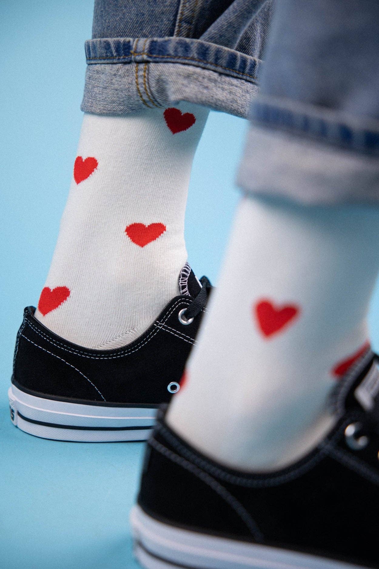 Off White Hearts-strumpor | Off White för wholesale på Faire4