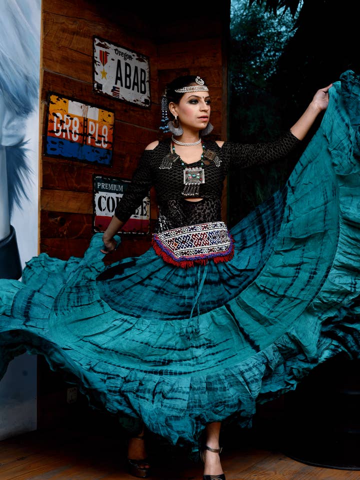 Falda Tiger Stripe Verde azulado/negro 2020 para venta al por mayor de Senoritas Tribal Designs