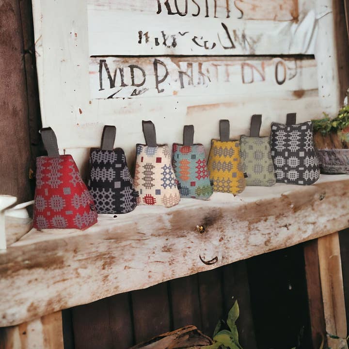 Welsh tapestry blanket design door stop (Unfilled) for wholesale by Moose & Co