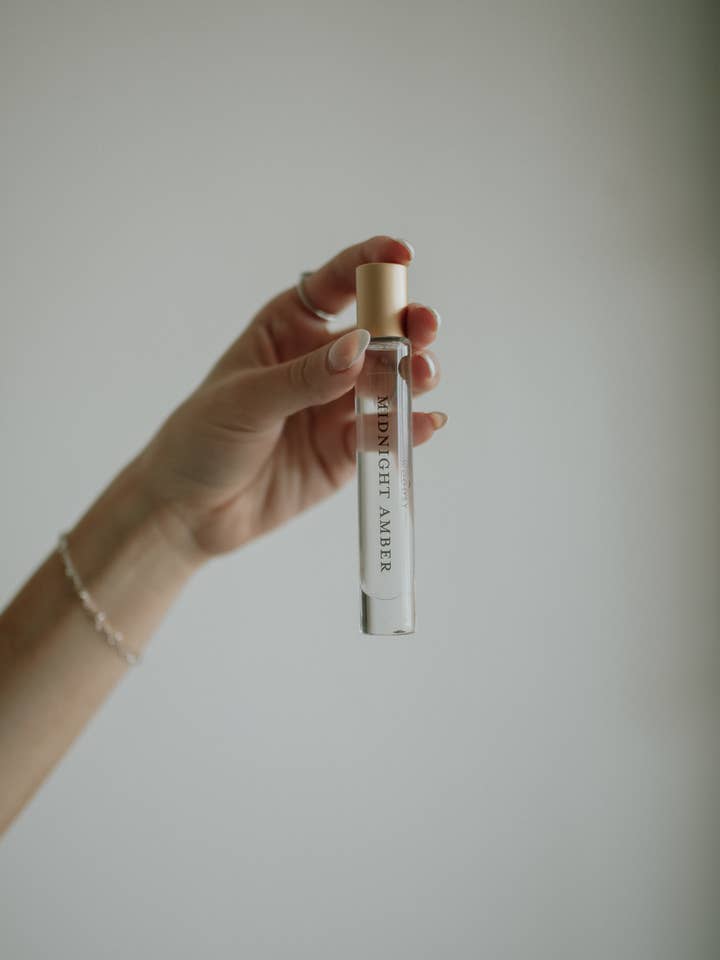 Midnight Amber/ Parfum à roulet/ 10 ml pour la vente par Woodsy Homelife