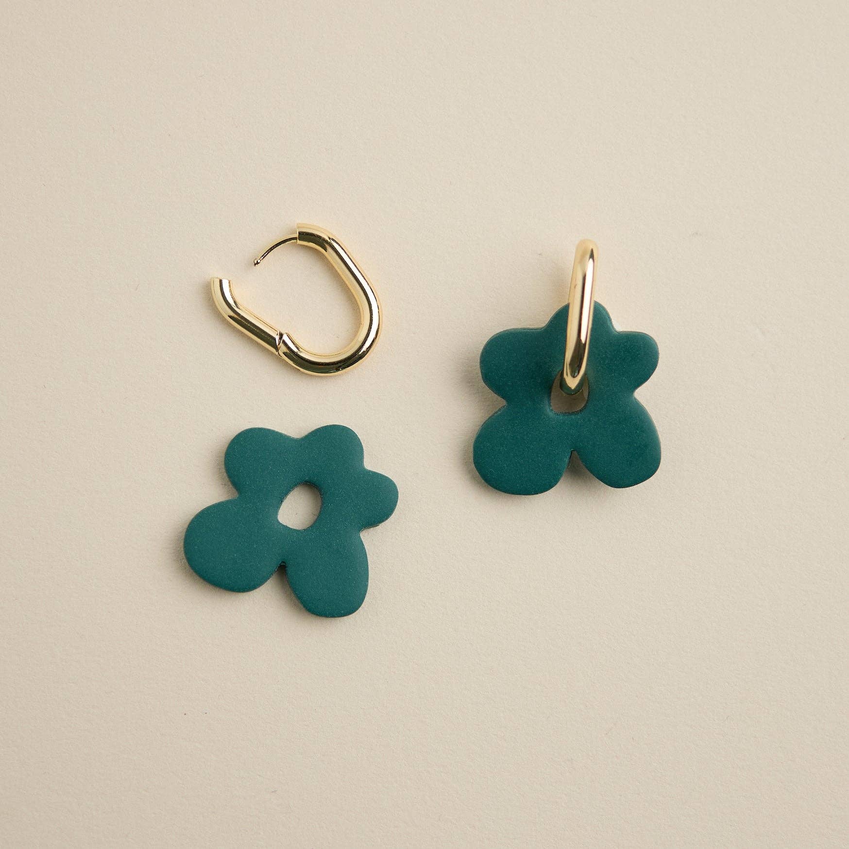 LYHO – Großhandel Hoops – Golnar-Anhänger | Handgefertigter Tonschmuck | LYHO9