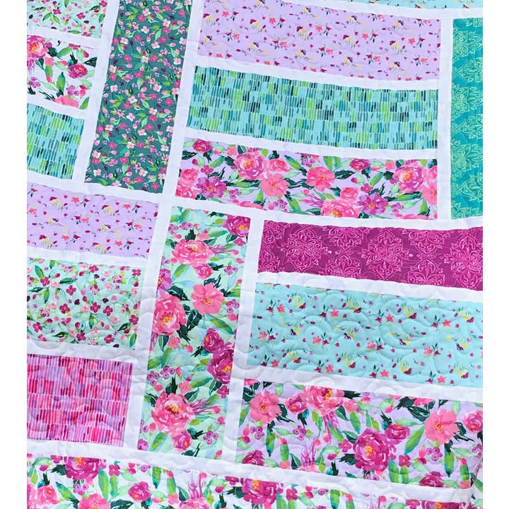 CUDDLE CAT QUILTWORKS - Wholesale Craft Sewing Kit - The Big Easy Fat Quarter Quilt Pattern2