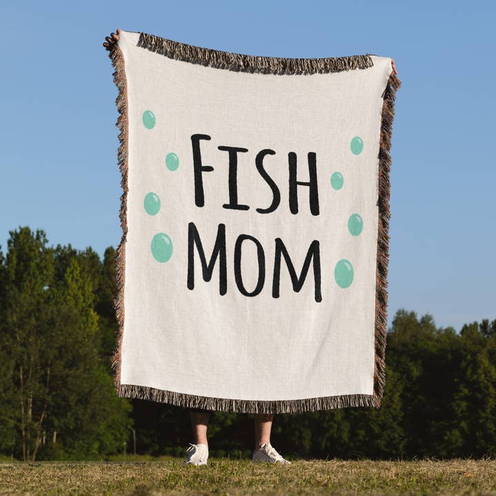 3dRose - Wholesale Throw Blanket - 3dRose, Fish Mom - for pet fish enthusiast - tropical and non-tropical aquarium owners - blue water bubbles, Blanket1