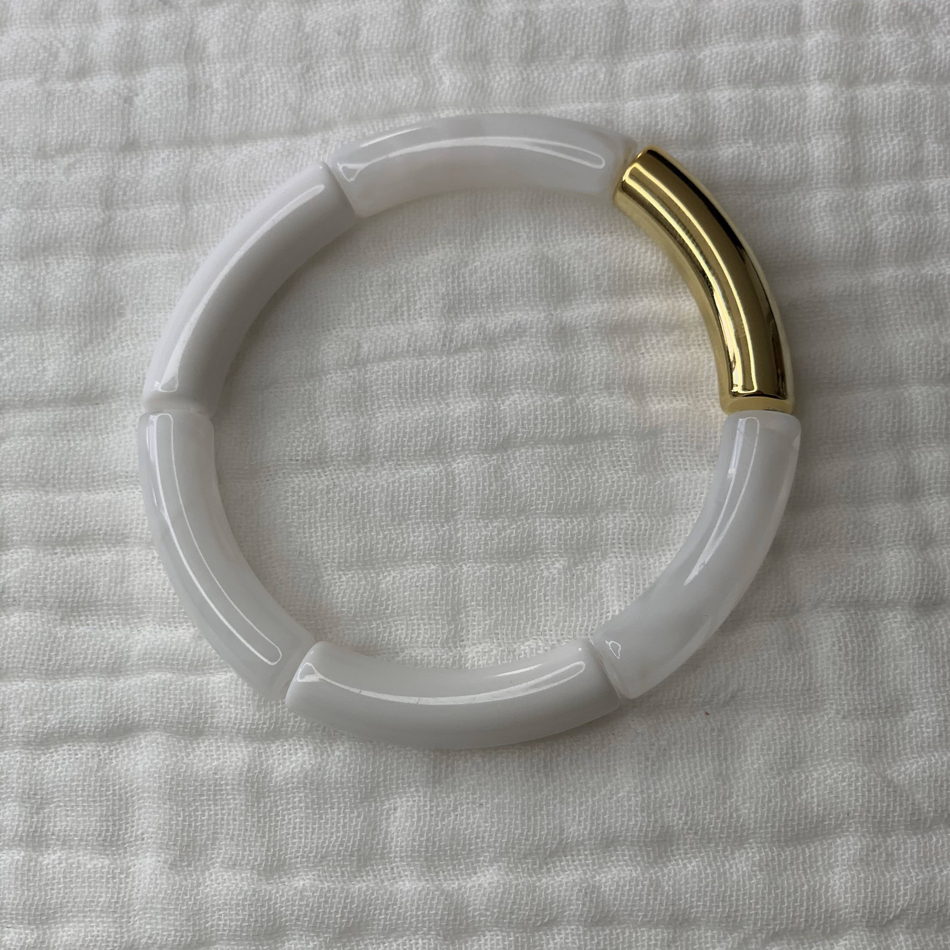 Manacreations – wholesale Pärlarmband – Elastiska bangles i vita toner1