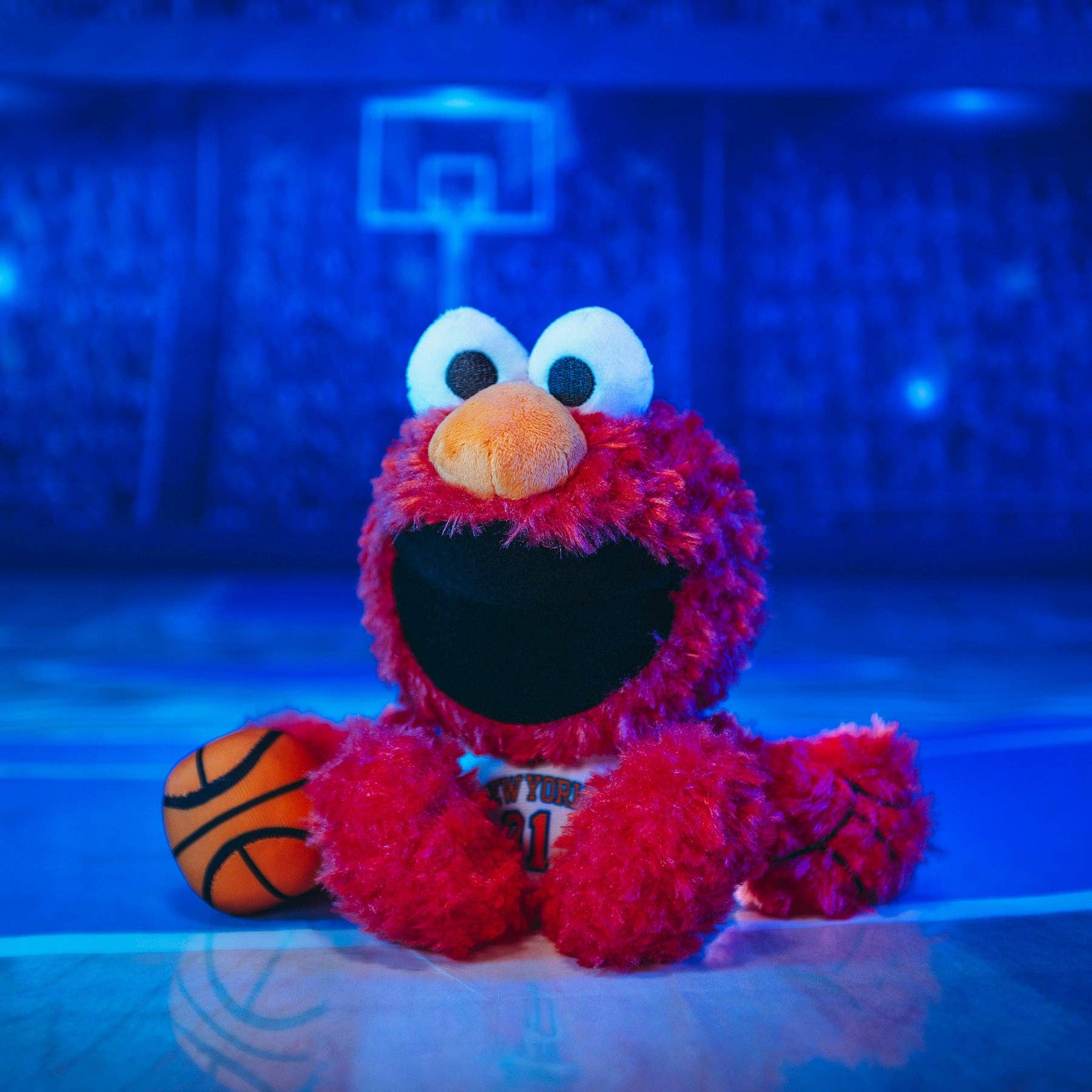 Uncanny Brands - Wholesale Stuffed/Plush Toy - Kids & Baby - Bleacher Creatures New York Knicks Sesame Street Elmo 8" Kuricha Plush3