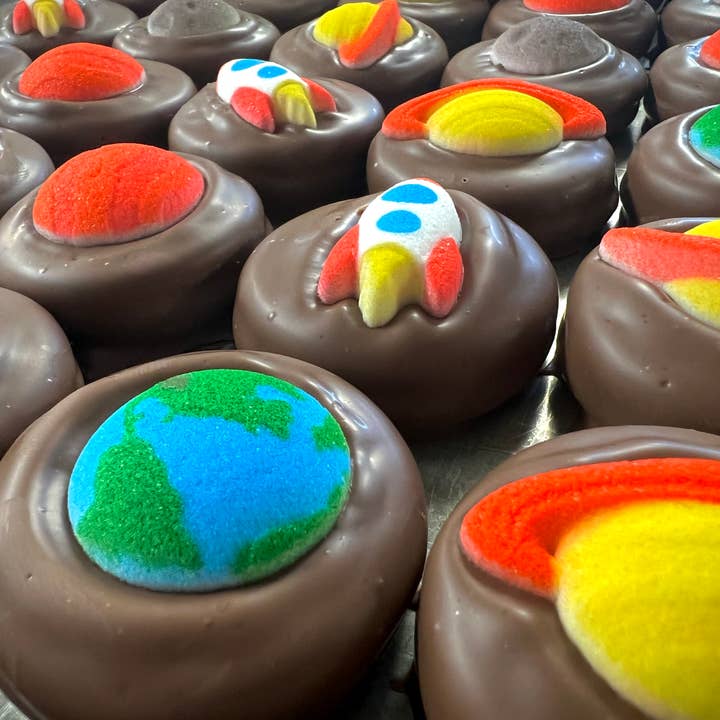 O'Shea's Candies Sweet Shop - Wholesale Chocolate Covered Sweets - O’Oreo Outer Space Theme 🚀 🌎 O’Oreo w/ Milk Chocolate 3 PK