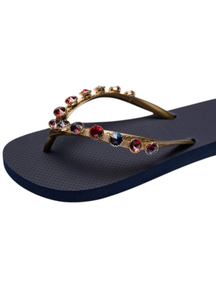 LISA för wholesale av CHANCLAS by simone herrera