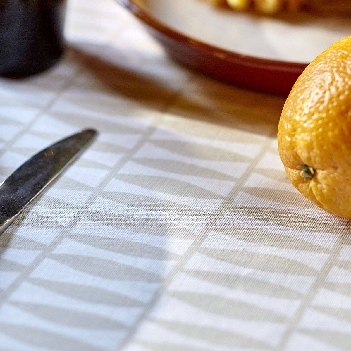 Sylvie Thiriez - Wholesale Tafelkleed - Tafelkleed Vannerie van gecoat katoen2