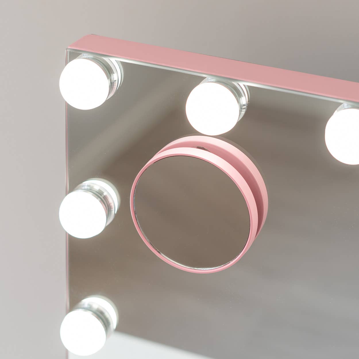 Flamingueo - Wholesale Vanity Mirror - Pink Mirror with 15 Hollywood LED lights,3 light modes 6