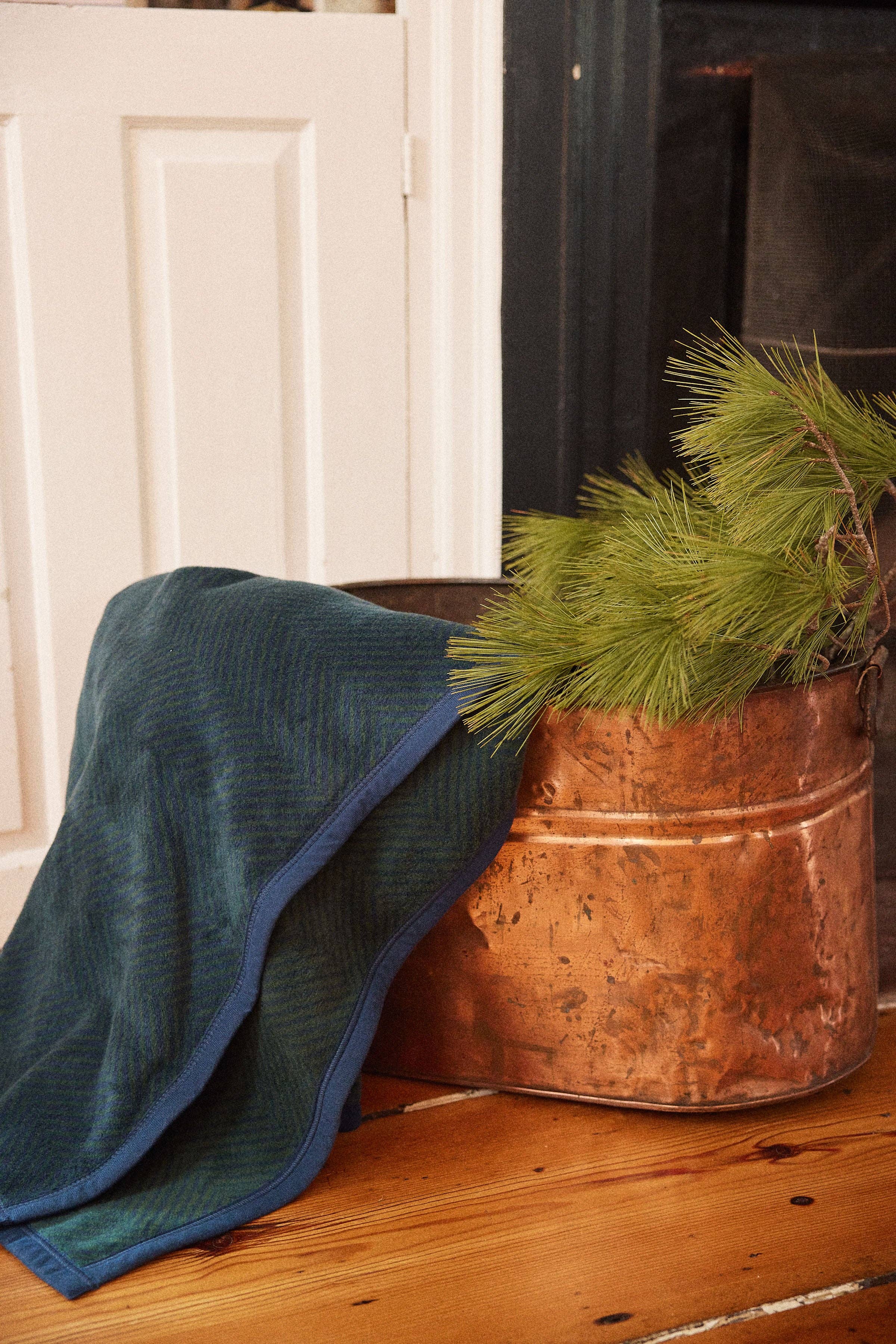 ChappyWrap – wholesale Throw blanket – Harborview Herringbone Blue Spruce Blanket5