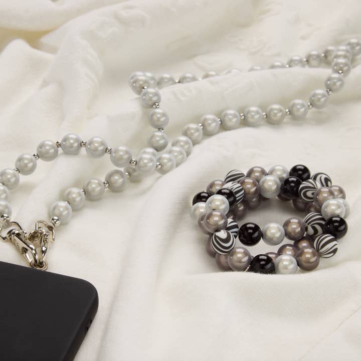 Bracelet de perles Smoke Zebra pour la vente par Ella in Love