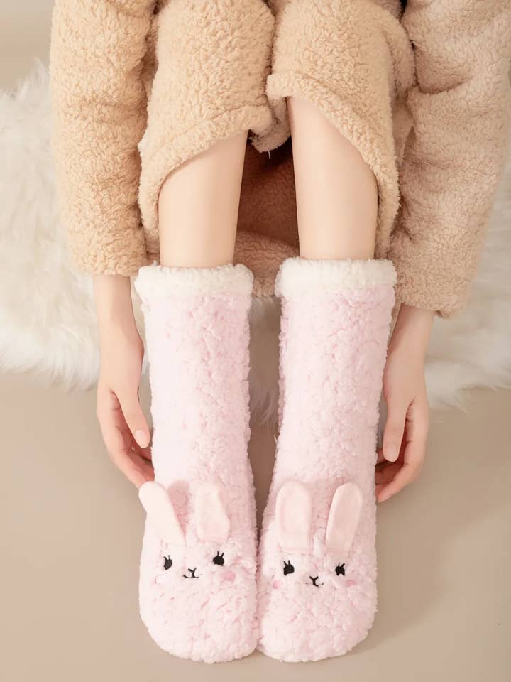 Marc JoJo - Wholesale Sock Slippers - Women's - Fluffy Animal Face Socks 🐻✨1