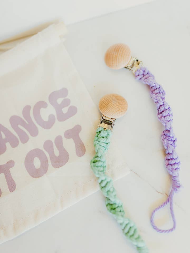 Clipe Macrame Paci por atacado de Hands Producing Hope