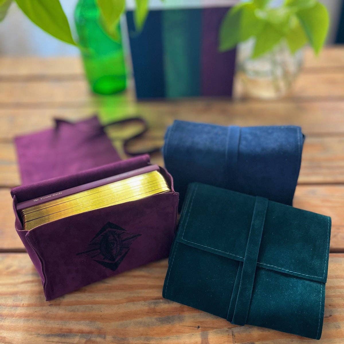 Prisma Visions – wholesale Tarot cards – The Prisma Visions Satchel3