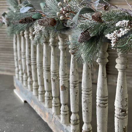 Vintage Market & Co - Wholesale Decorative Tabletop Object - Winter Garland - White Berry & Iced Pine - 6 Foot2