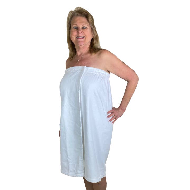Velour Spa Wrap, White, 100% Turkish Cotton, Elastic/Button and other Purchase Wholesale spa wrap towel. Free Returns & Net 60 Terms on Faire trending on Faire.