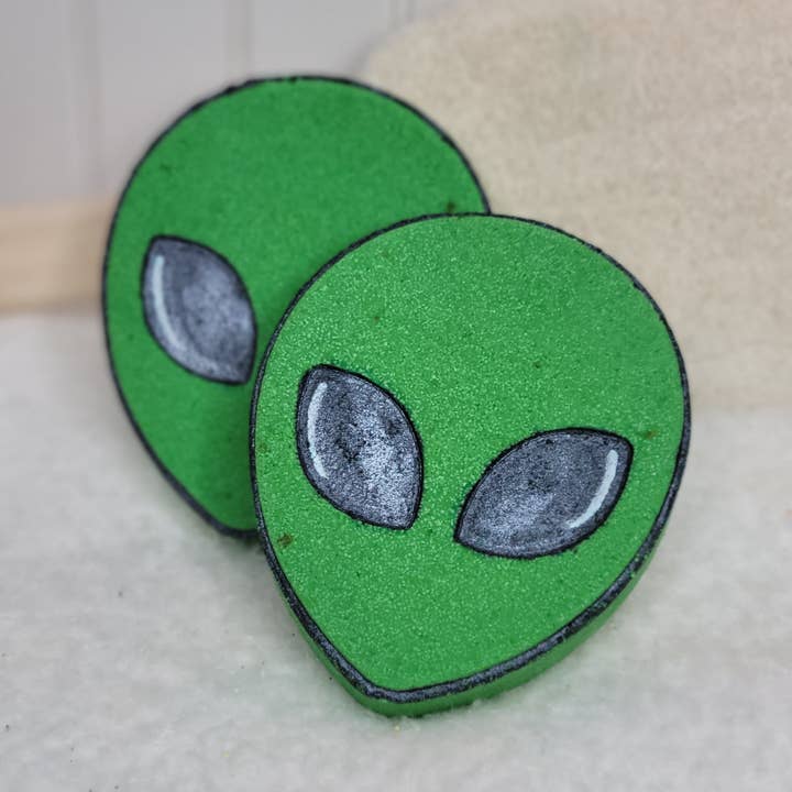 Welcome To My Planet Bath bomb for wholesale by Little Miss Ellie & Company