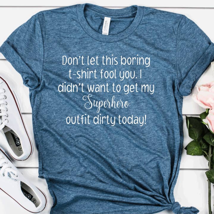 Chemise Superhero Outfit pour la vente par Nanny Years