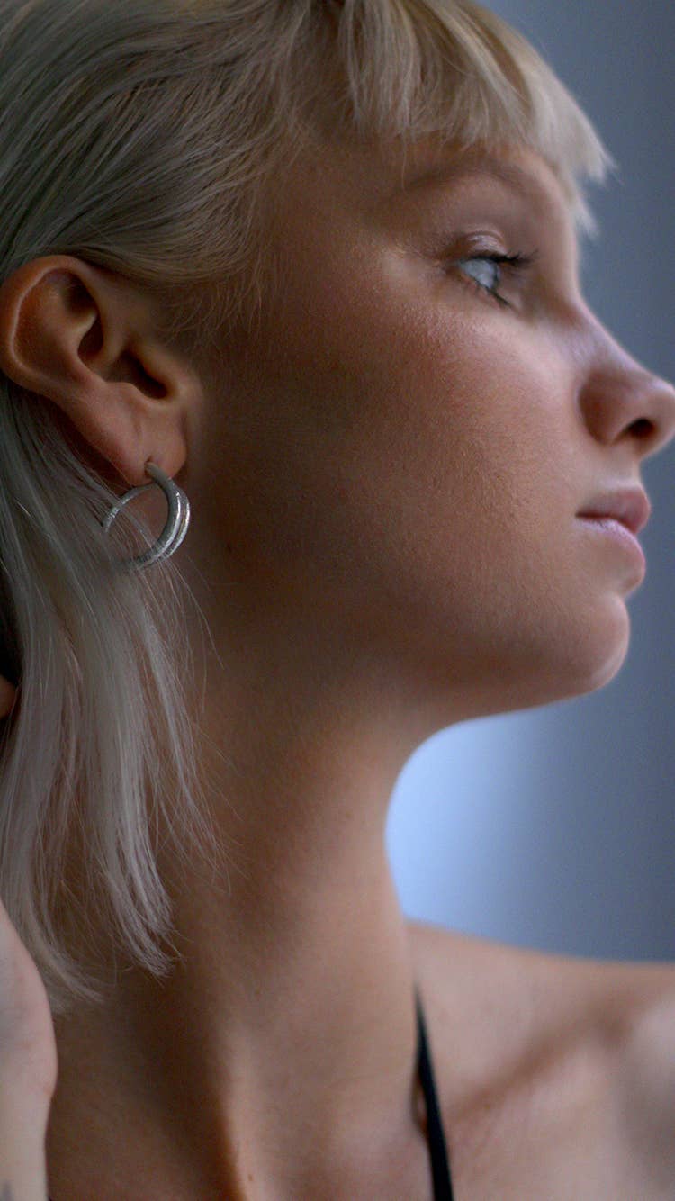 PEROXIDE - Vendita all'ingrosso Orecchini a cerchio - ORECCHINI CORNO DI ABBONDANZA6