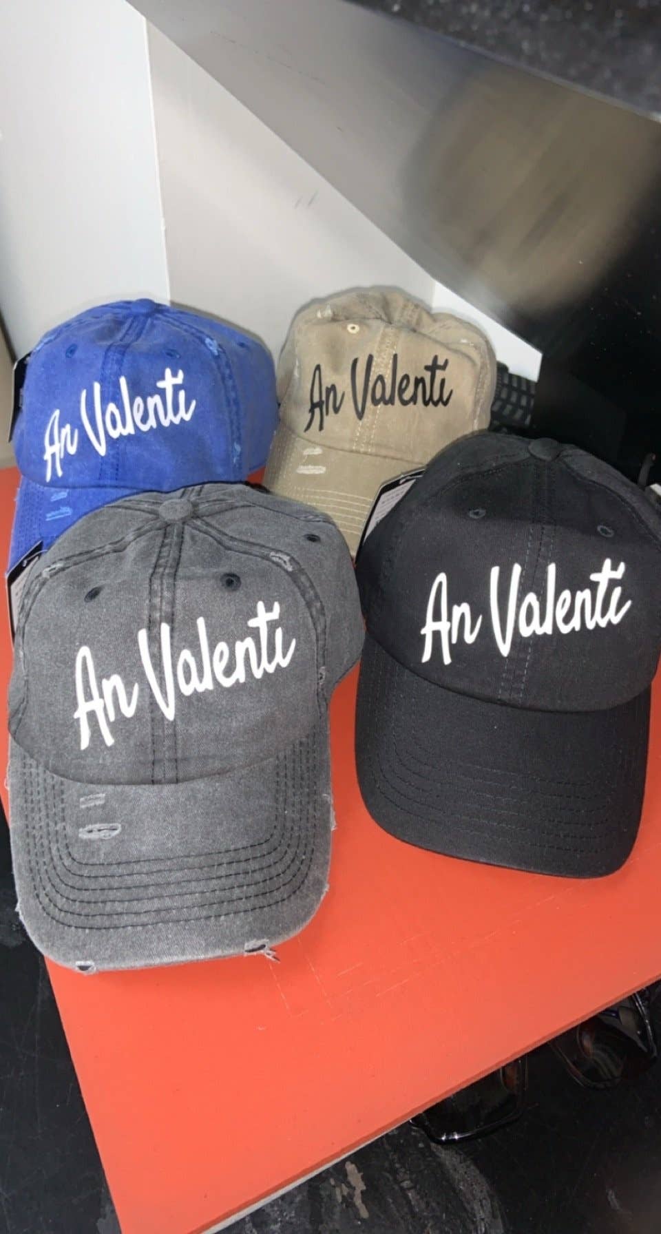 An Valenti – wholesale Baseball cap – Unisex – An Valenti Heart Dad hat0