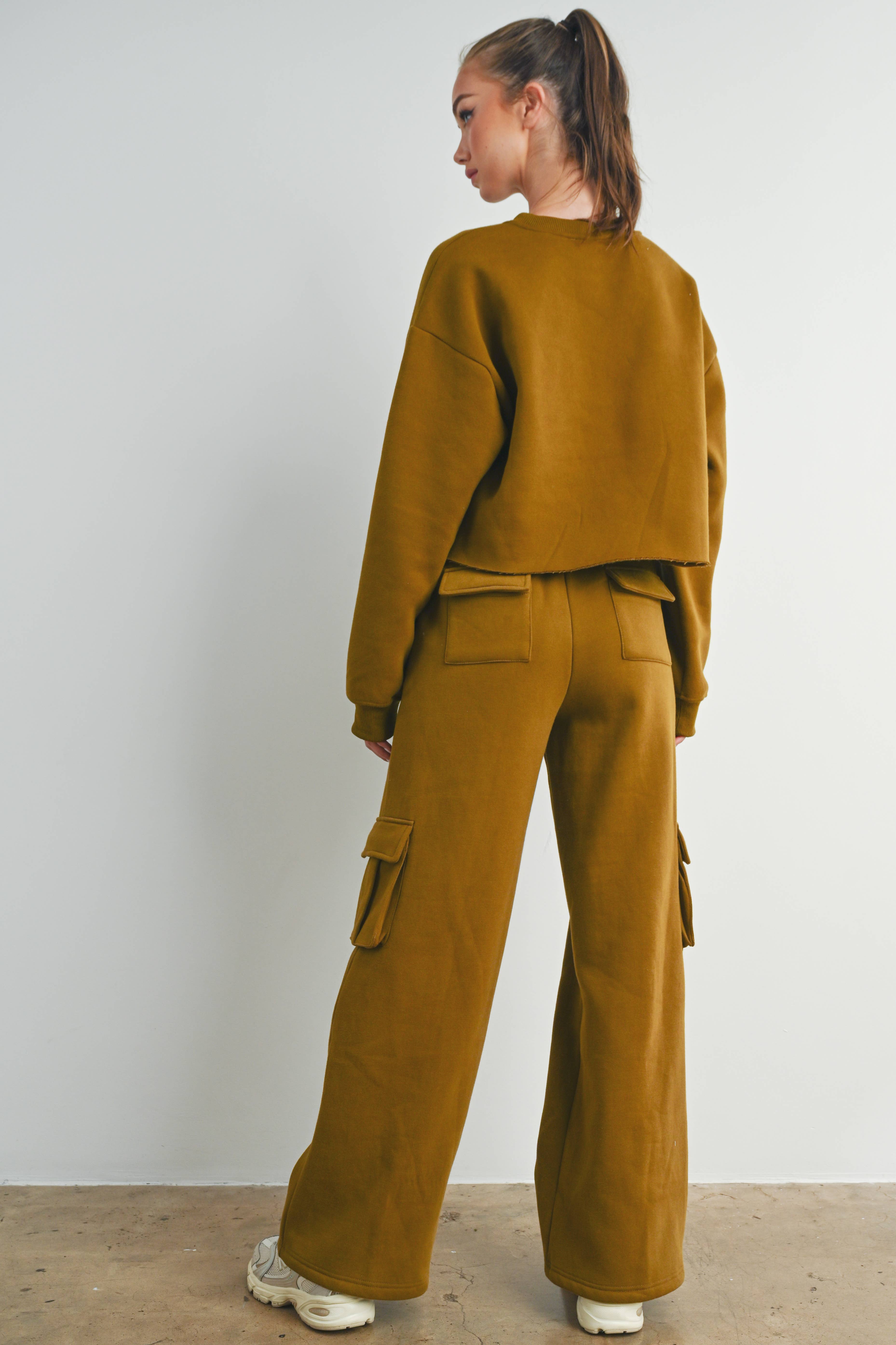 BUTTERMELON – wholesale Lounge Sweatpants/jogging bottoms – Women's – Fleece Terry With Side Patched Cargo Sweatpants - BMP71402