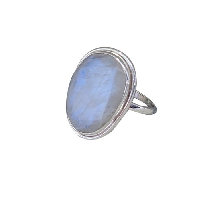 Grande bague en argent sterling avec pierre de lune arc-en-ciel pour la vente par Saraswati Imports