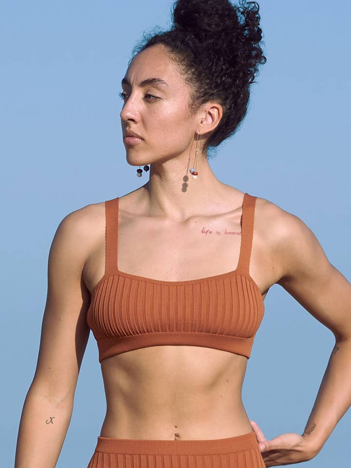 Nicola Top Terra Cotta per la vendita all'ingrosso da parte di Deta Knitted Swimwear