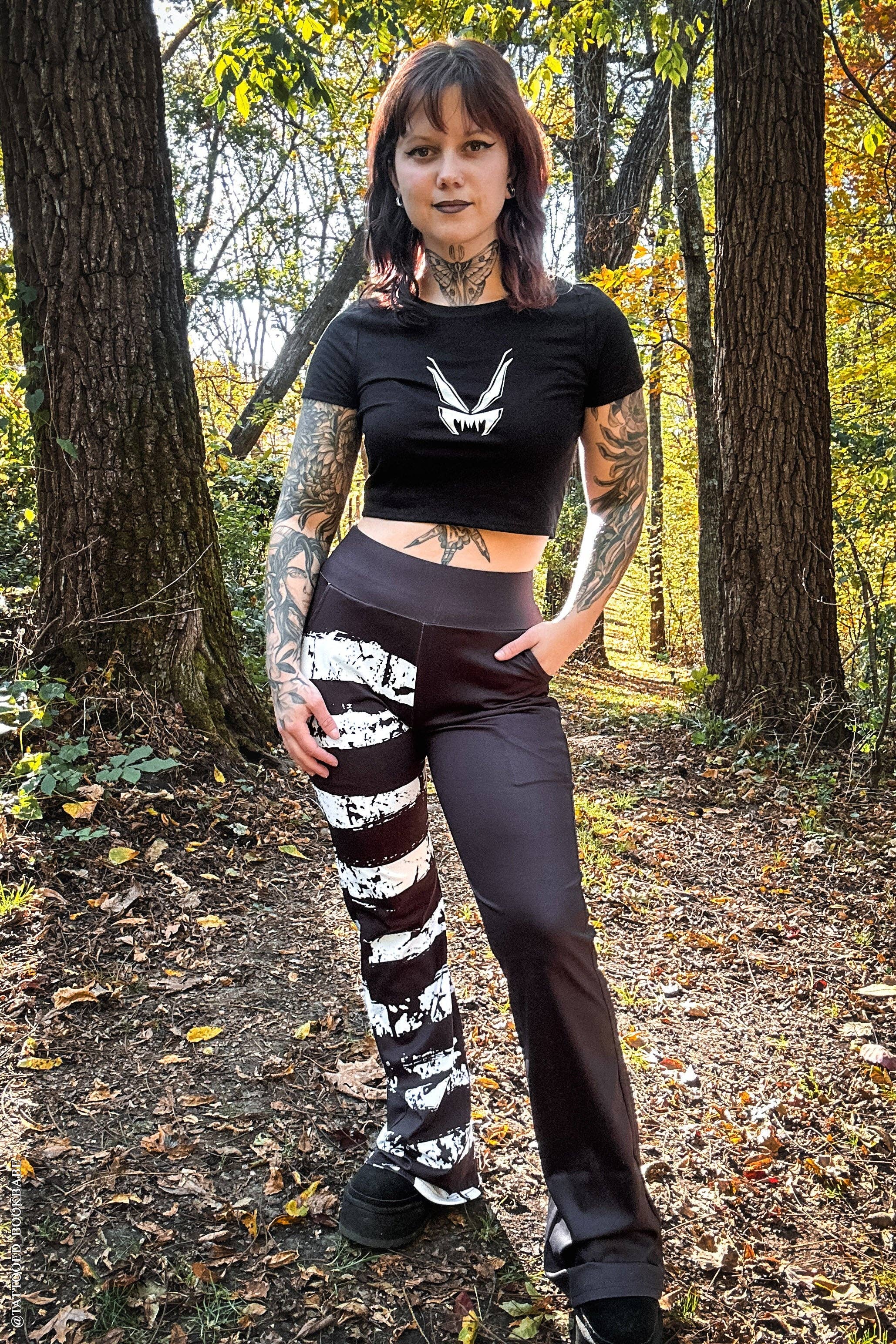 vampirefreaks - Vente Pantalon – femme - Flasques fendues à rayures Ghost White [Noir/Blanc]1