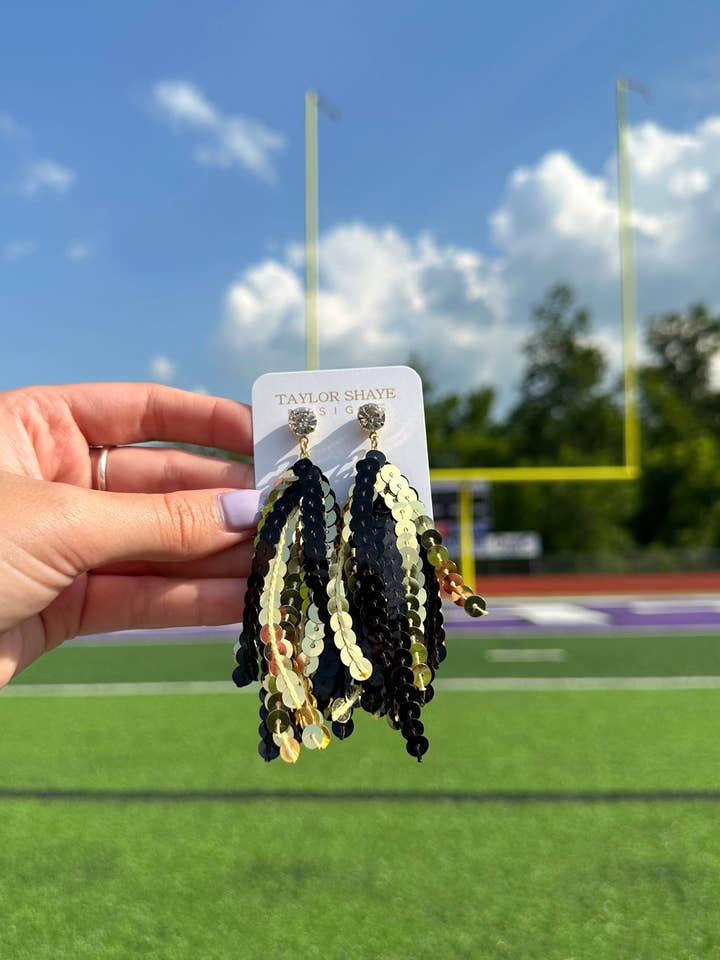 Pompons à paillettes noir/doré pour la vente par Taylor Shaye Designs