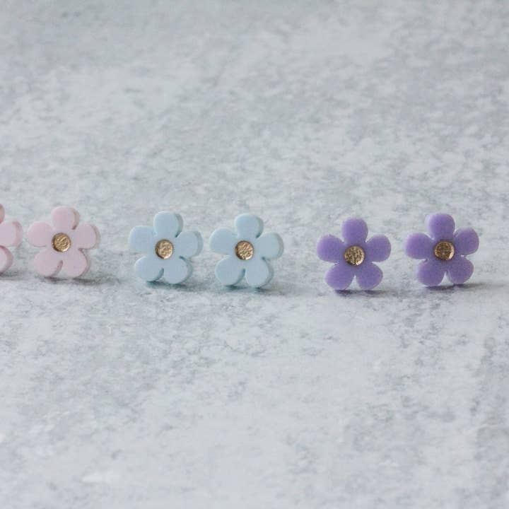 Wondermint Goods - Wholesale Stud/Post Earrings - Daisy Stud Earrings1