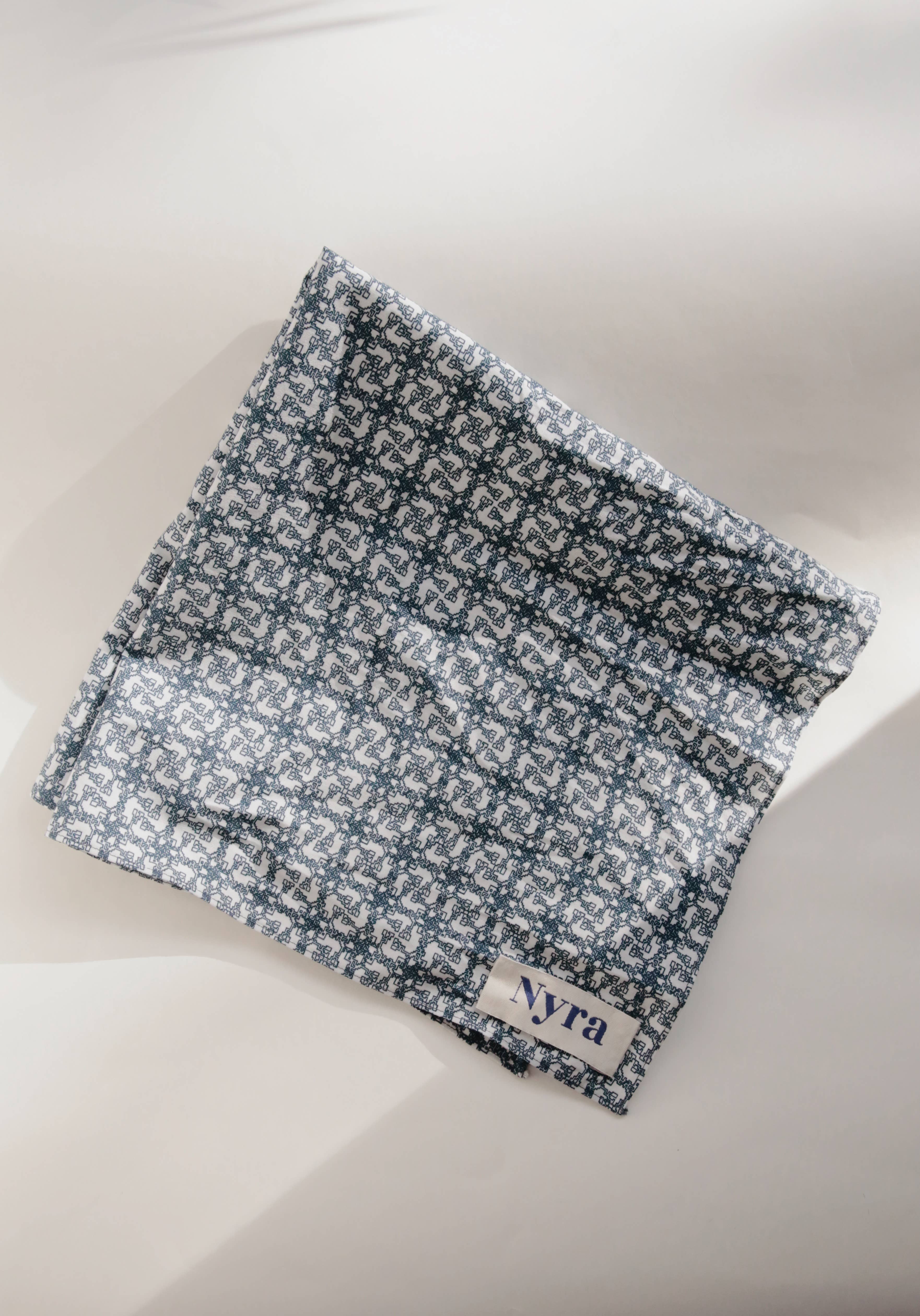 Nyra Design - Wholesale Flat Wrap - Fou Reusable Wrapping Paper 022