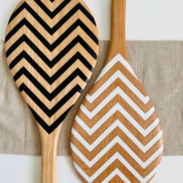 Monocromatico Set contemporaneo di racchette da spiaggia Frescobol fatte a mano con palla in vendita all'ingrosso su Faire2