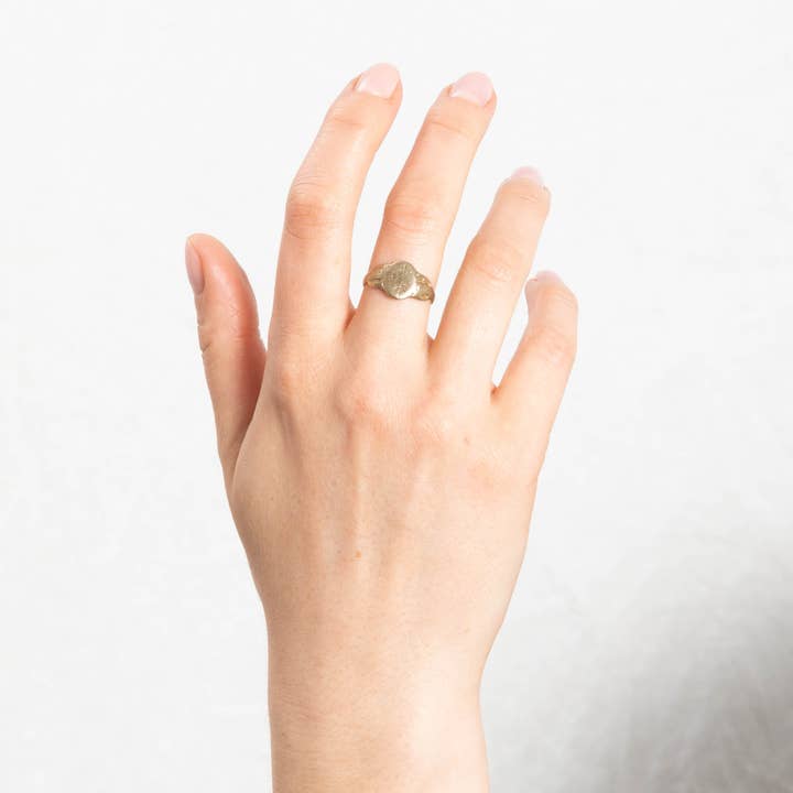 Treehouse Brooklyn - Venta al por mayor Anillo de sello - Anillo monograma con sello vintage desgastado