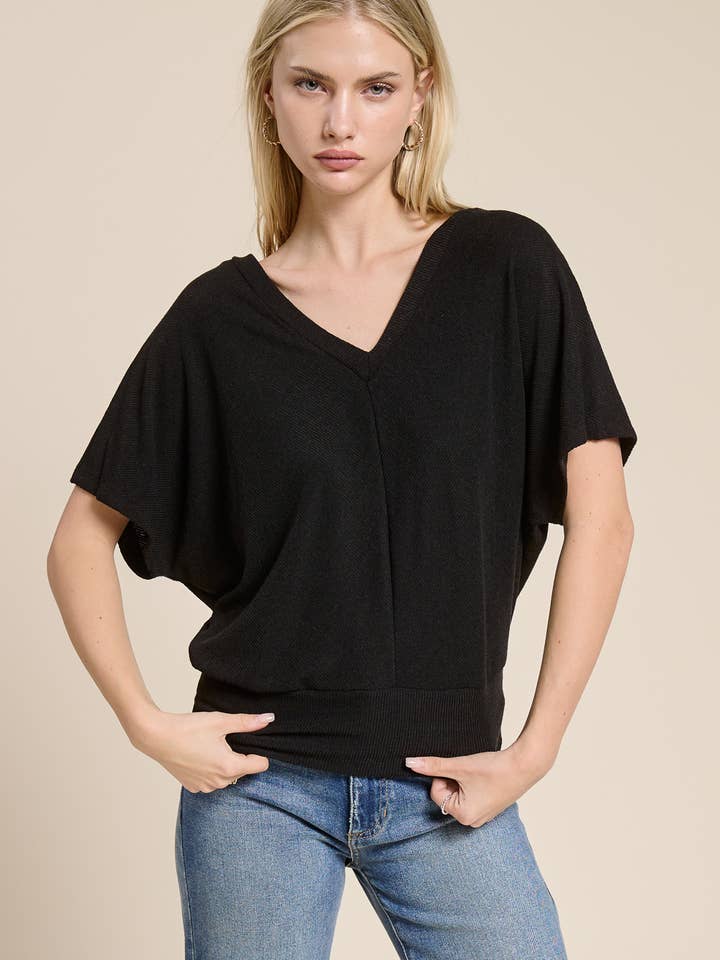 Dolman-Ease-Stricktop mit V-Ausschnitt für den Großhandel von Charlotte Avery