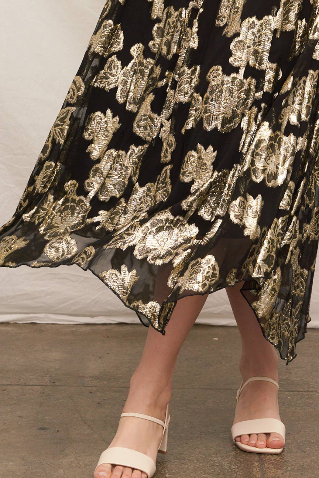 En Crème - Vente Robe – femme - Robe longue à manches kimono à col en V8