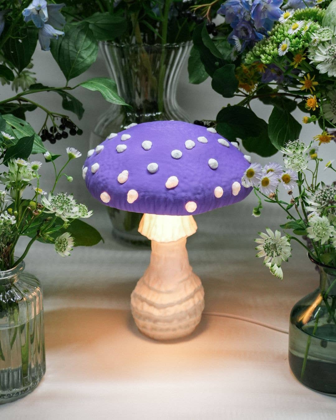 Roomberry - Wholesale Accent/Desk Lamp - Amanita Mushroom Lamp – Magical Table Lamp in Fly Agaric Design for Your Home15