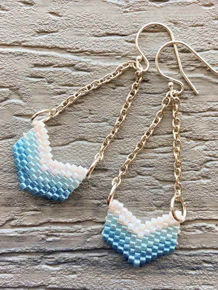 Nyanser av blå tre tier örhängen för wholesale av DlpDesigned