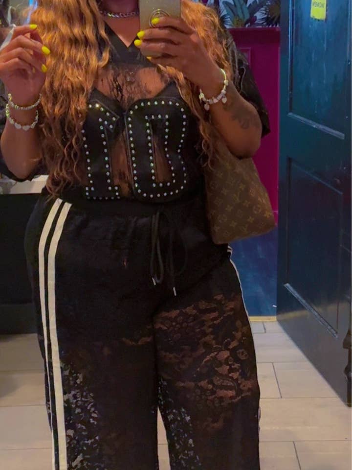 Ensemble Rétro Pantalon pour la vente par Exclusively Yourz