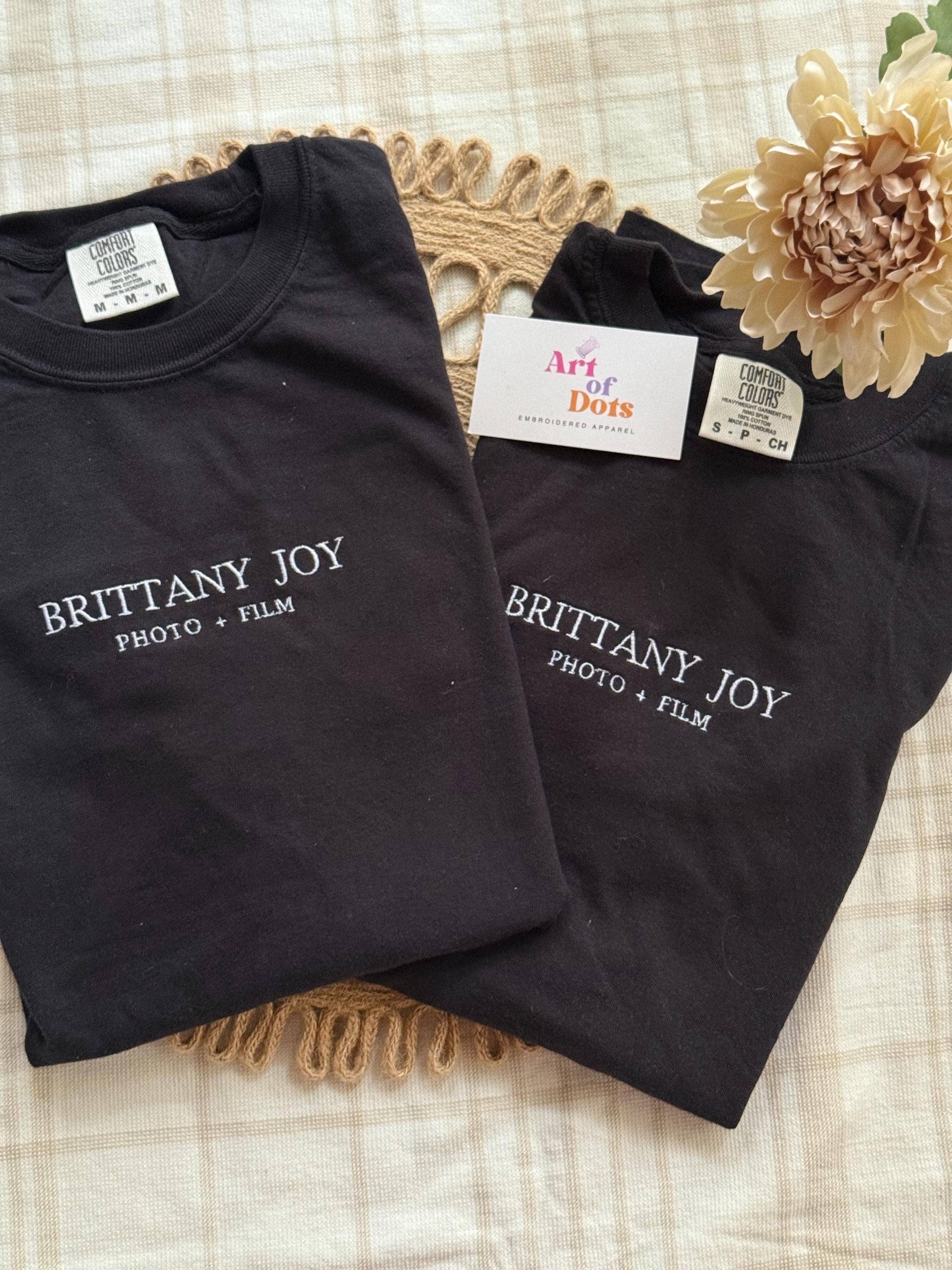 ART OF DOTS – wholesale T-shirt – women's – Custom Embroidered Comfort Colors T-shirt with Logo1