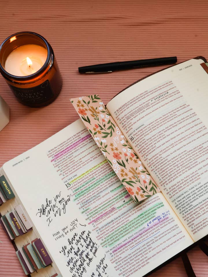 Sunny Fields | bookmark (pink edition) for wholesale by Written by Maria