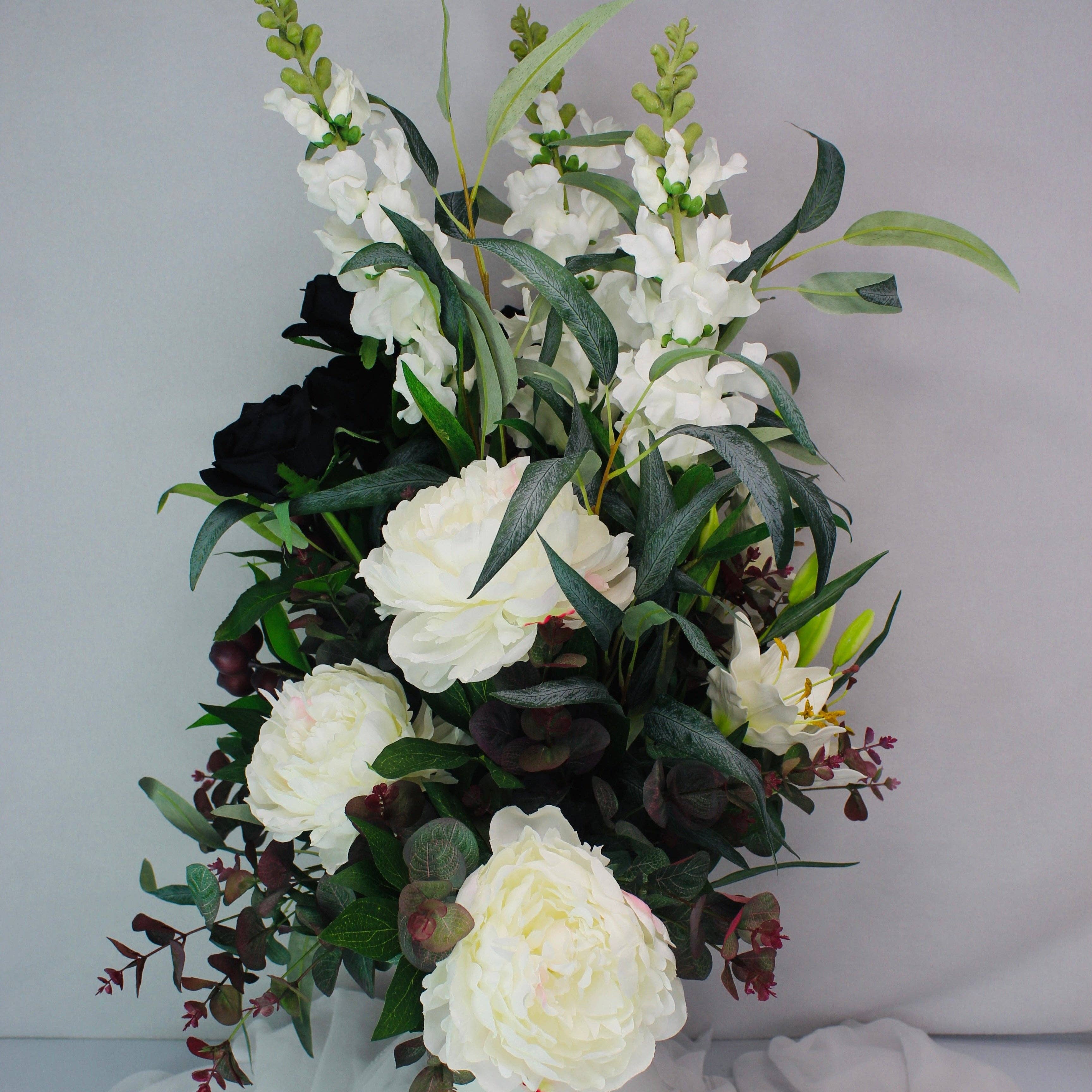 Realistic Artificial Flowers - Vendita all'ingrosso Fiori finti - Composizione di bellezza bianca e nera - fiori artificiali realistici1