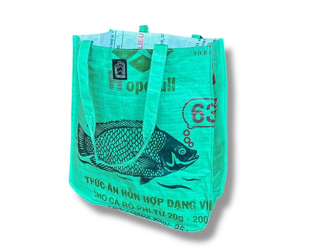 TORRAIN Recycled Bags - Wholesale Tote Bag - Women's - Recycled Simple Tote and Sustainable Grocery Bag4