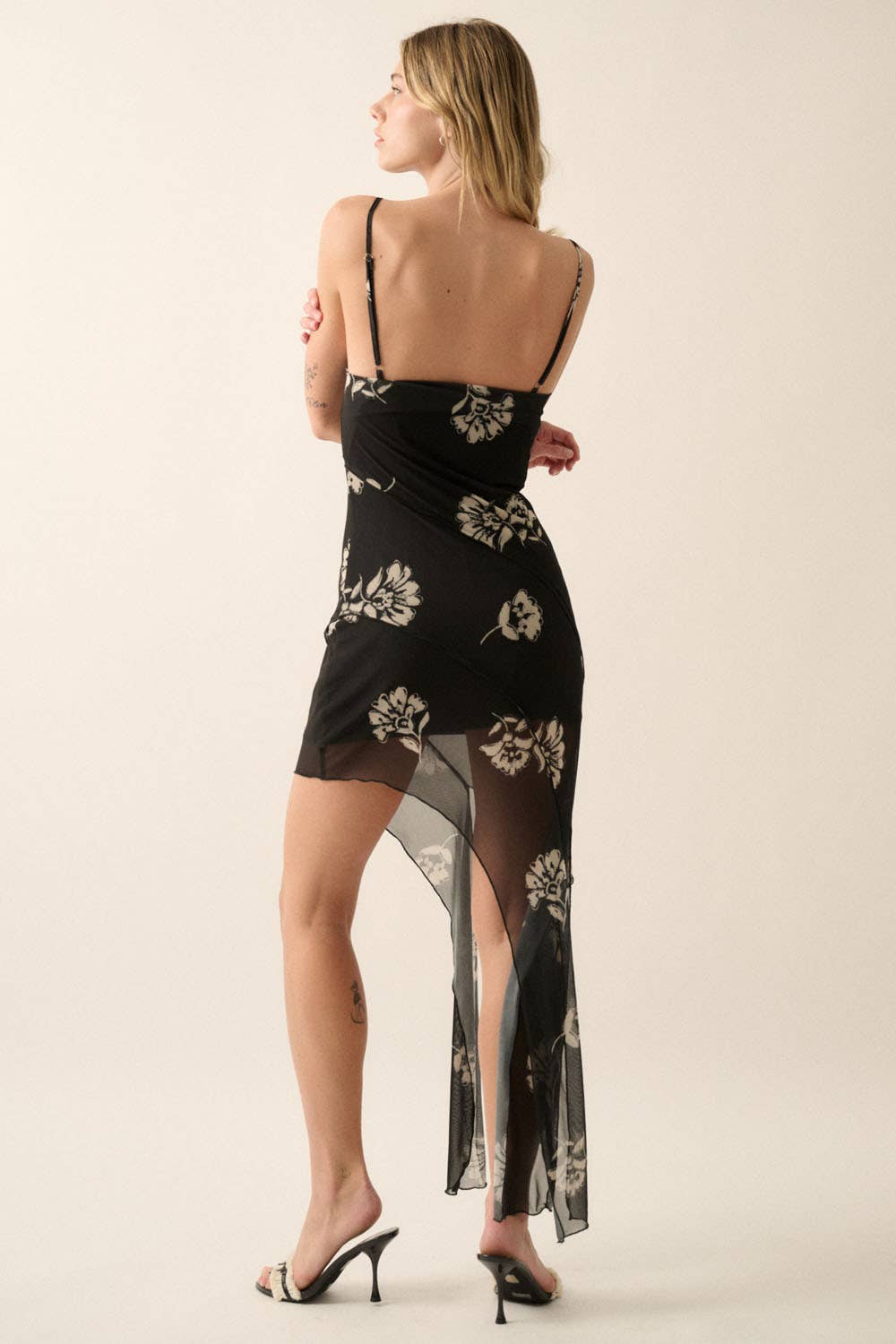 Promesa USA - Wholesale Dress - Women's - Floral Asymmetrical Hem Knit Mini Dress7