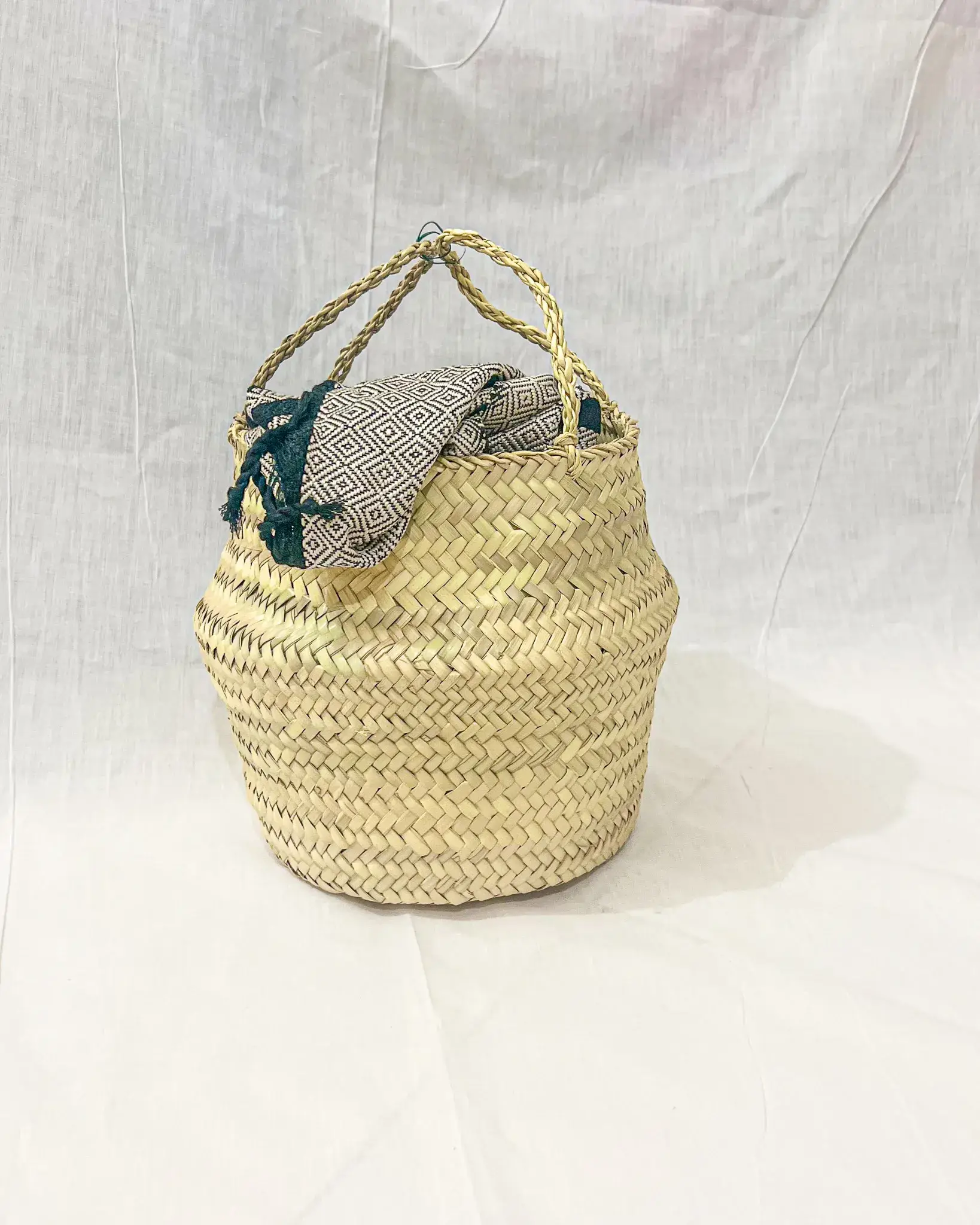 HandHappiness – Cesta por atacado – Cestos marroquinos de palha para roupa.2